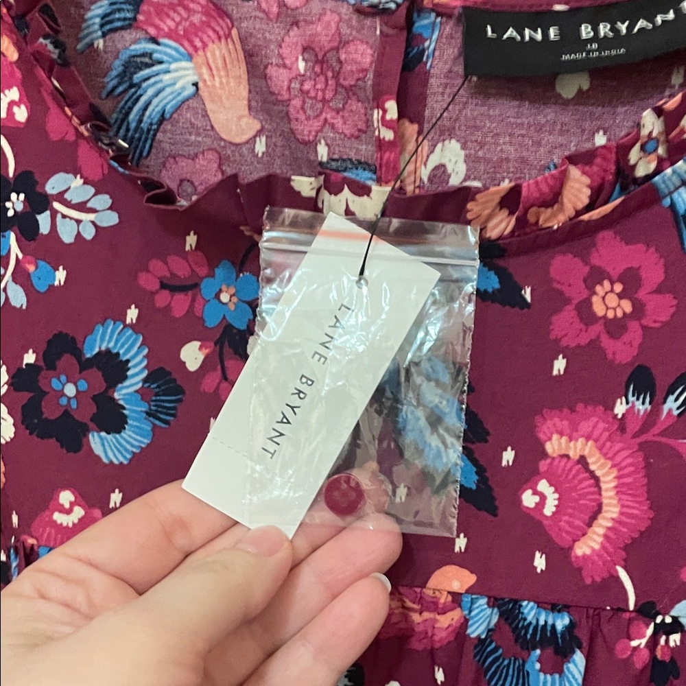 Lane Bryant NWT Sz 18 Burgundy Floral & Bird Print Short Sleeve Blouse Cotton - Picture 5 of 12